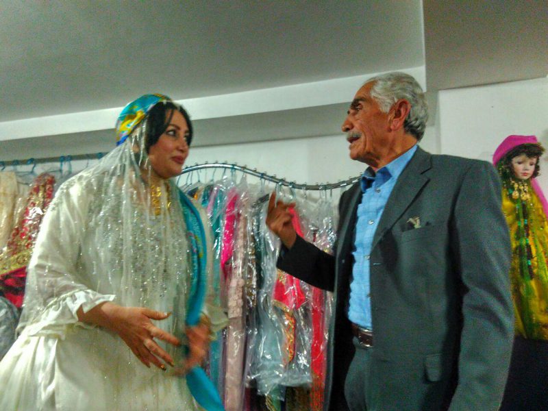 افتتاح گالری شایلی با لباس های خوش نقش و‌نگار قشقایی با همت آیلار ایل