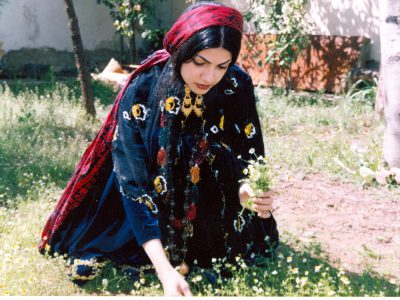 لباس زنان و مردان قشقایی به ثبت ملی رسیده اند